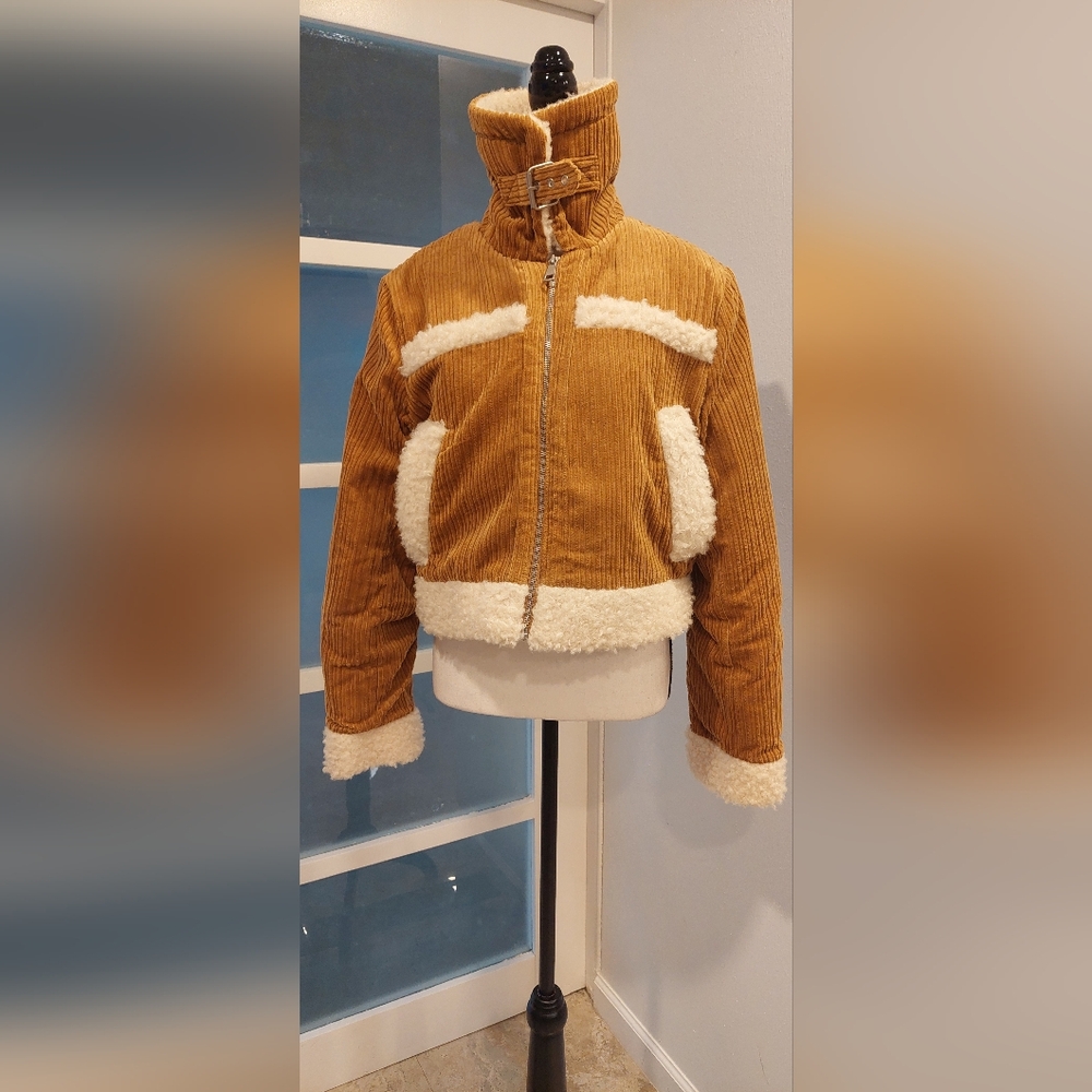 BDG Tan Teddy Jacket with Cream Accents - Picture 1 of 12